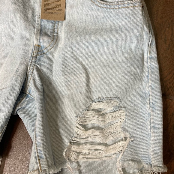 Levi’s 501 Distressed High Rise Denim Jean Shorts - Picture 5 of 7